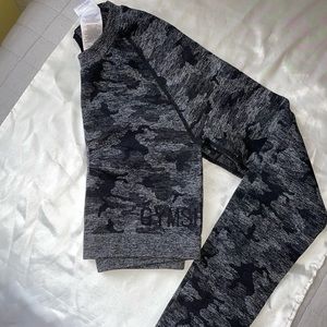 Gymshark cropped top - medium
